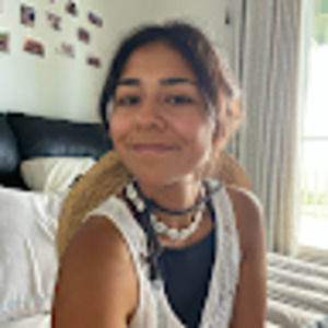 Meet your Posher, Daniela